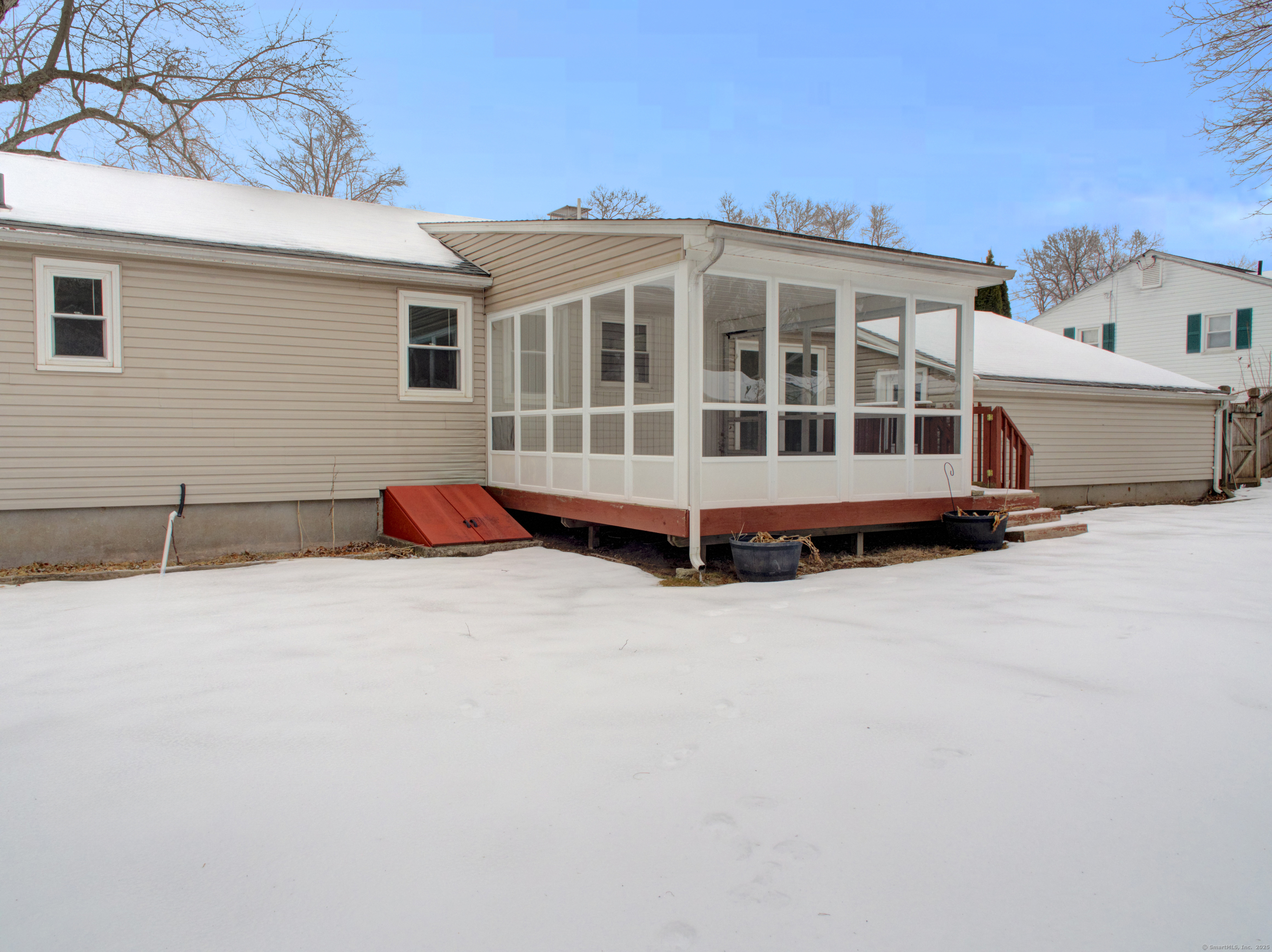 27 Aloha Drive, Enfield, Connecticut image 9