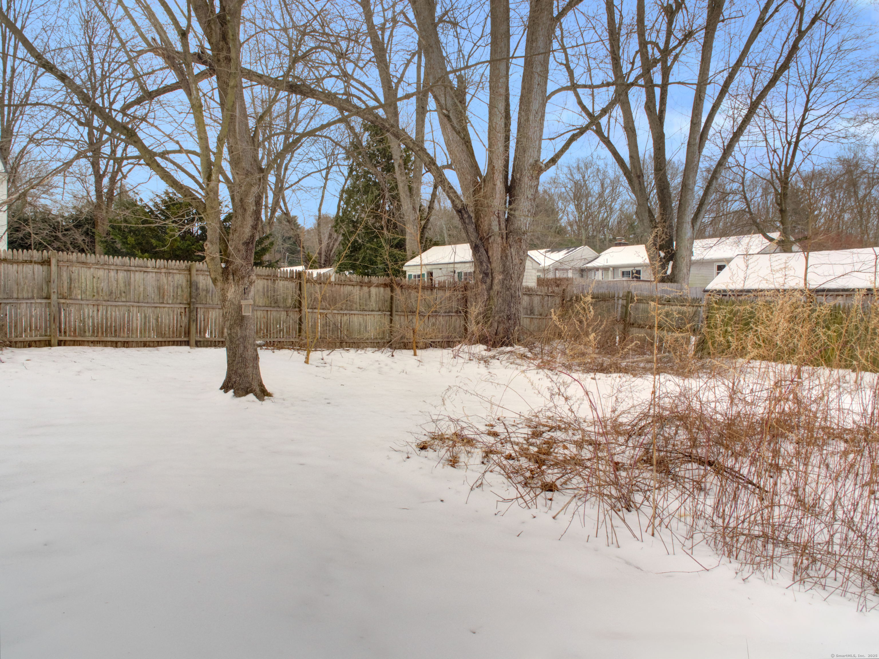 27 Aloha Drive, Enfield, Connecticut image 8