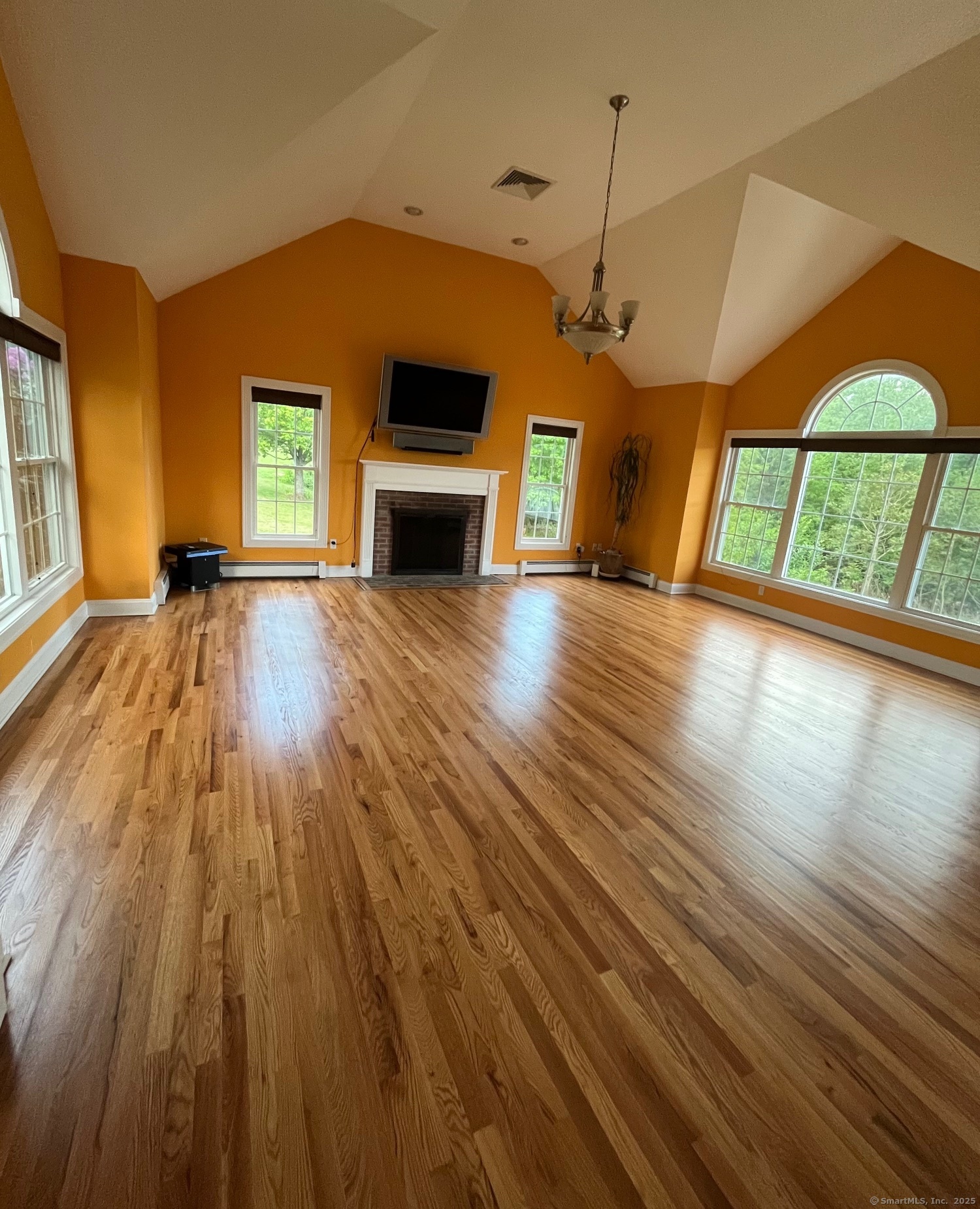 41 Mesa Drive, Bethany, Connecticut image 4
