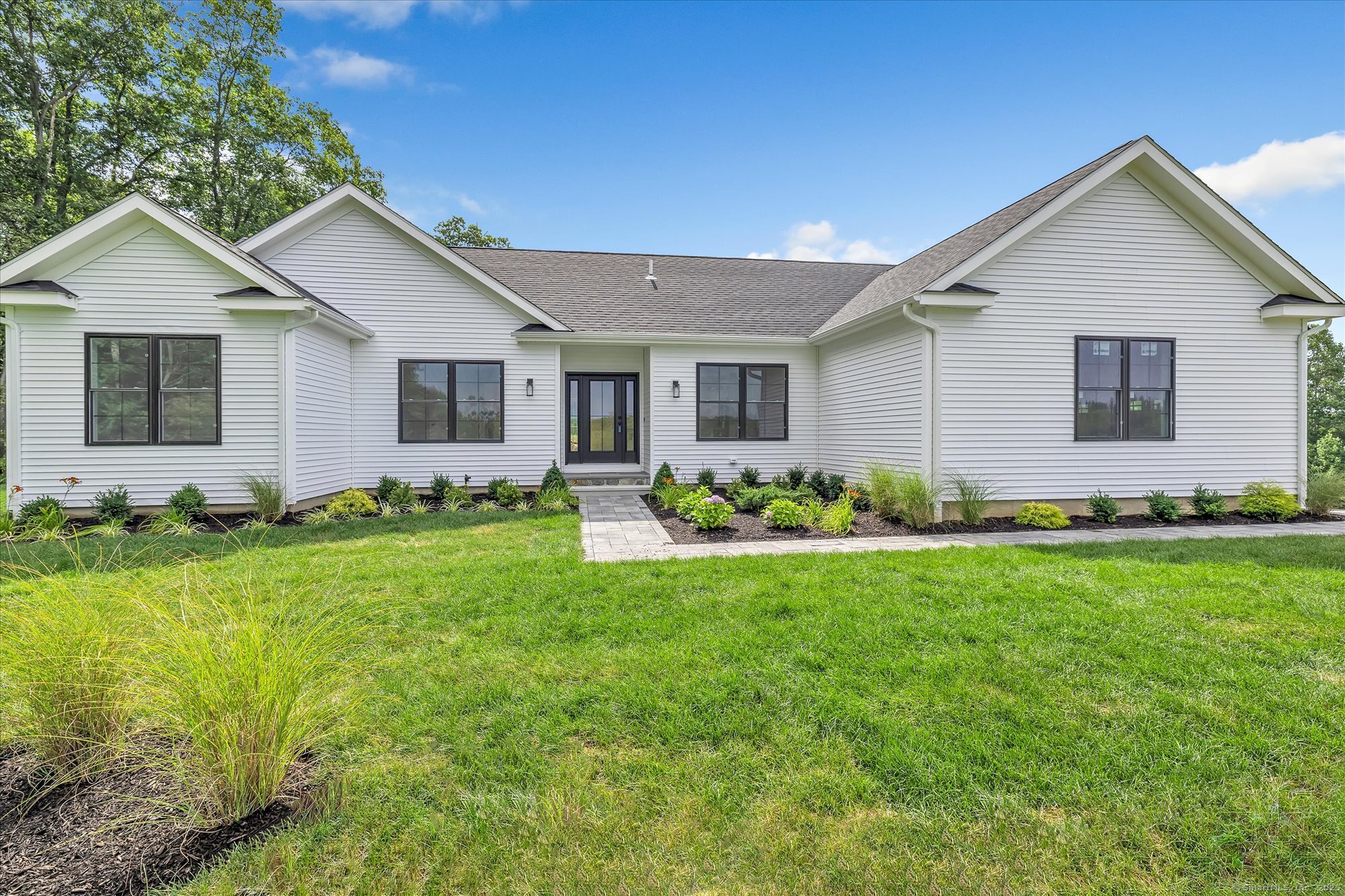 14 Deer Run Road, Middlebury, Connecticut image 1