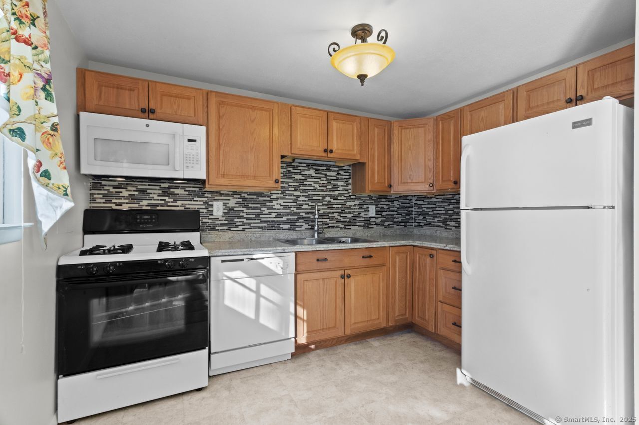 207 Prindle Avenue, Ansonia, Connecticut image 14