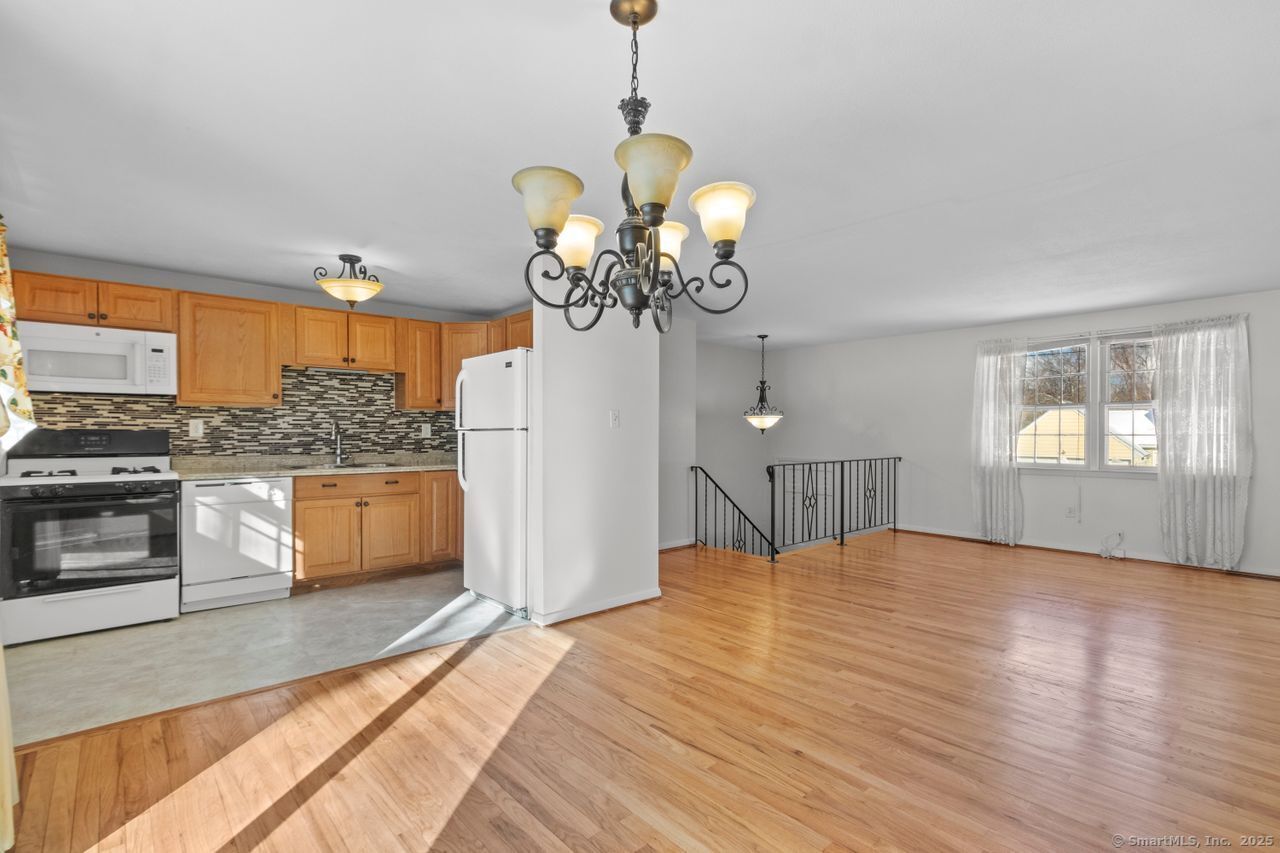 207 Prindle Avenue, Ansonia, Connecticut image 8