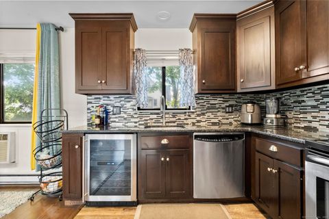 Tiny photo for 60 Lawn Avenue #APT 11, Stamford, CT 06902 (MLS # 24136029)