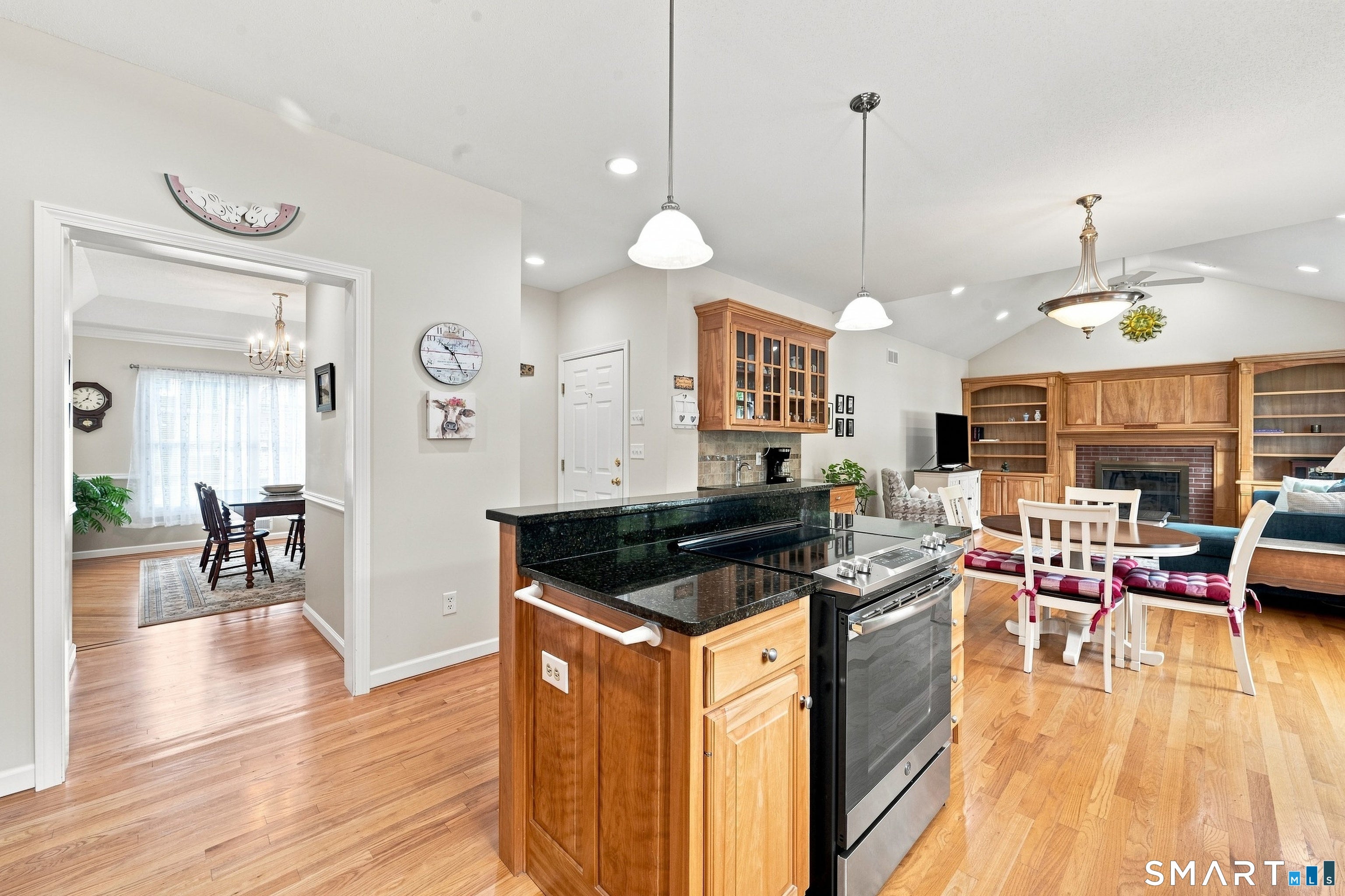 4 Charles Court 4