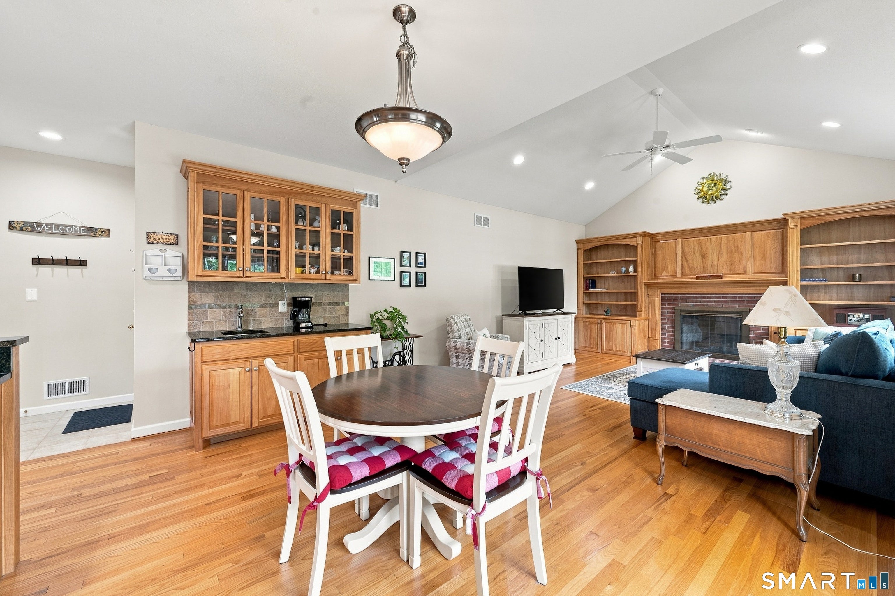4 Charles Court 4