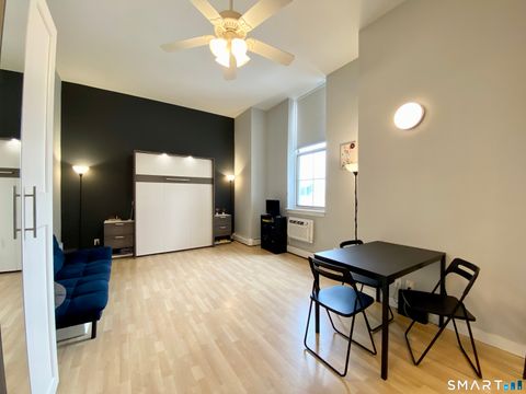 Photo of 124 Court Street #605, New Haven, CT 06510 (MLS # 24179432)