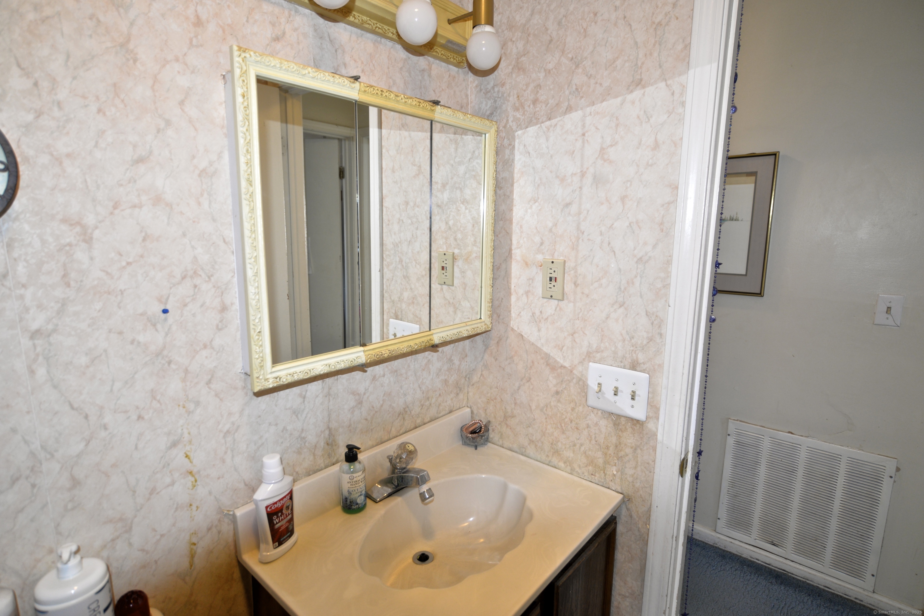 55 Thompson Street #APT 16F, East Haven, Connecticut image 14