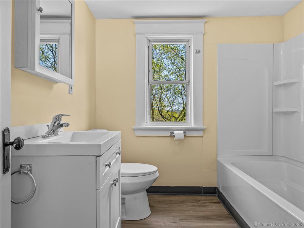 34 Peach Street, Waterbury, Connecticut image 24