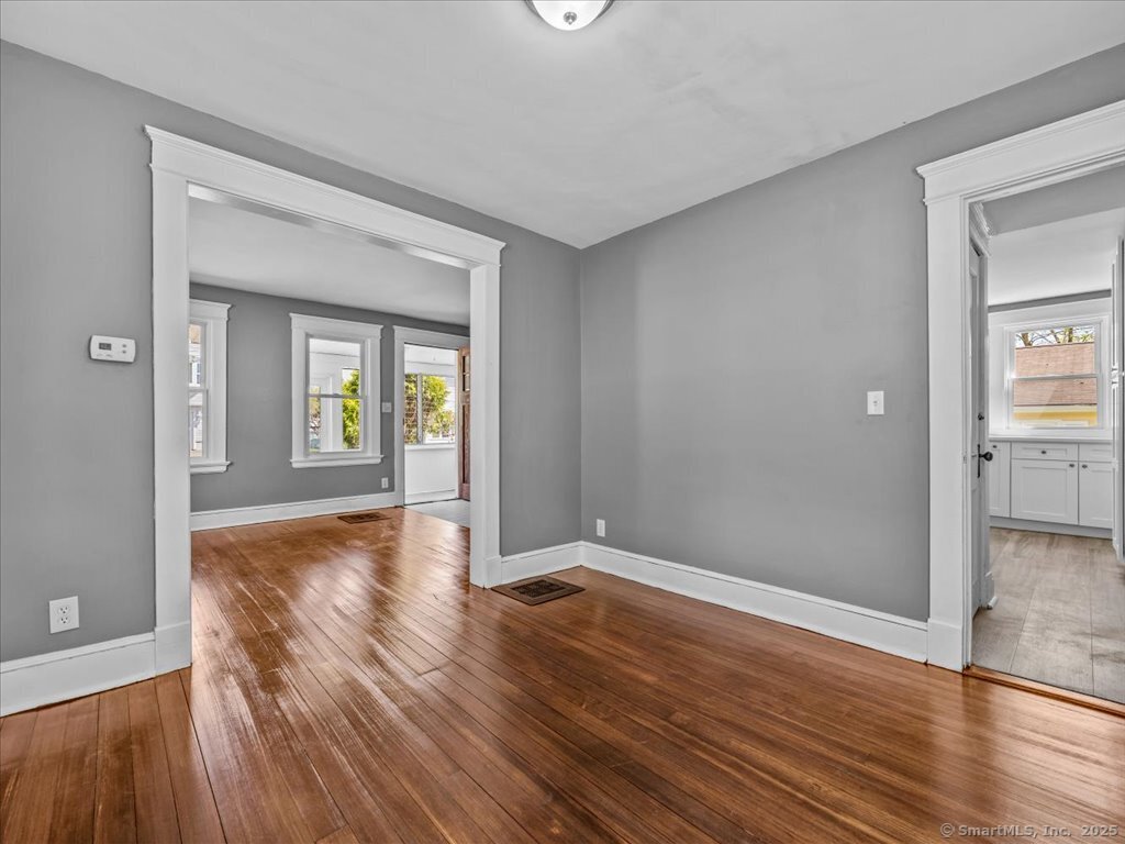 34 Peach Street, Waterbury, Connecticut image 11