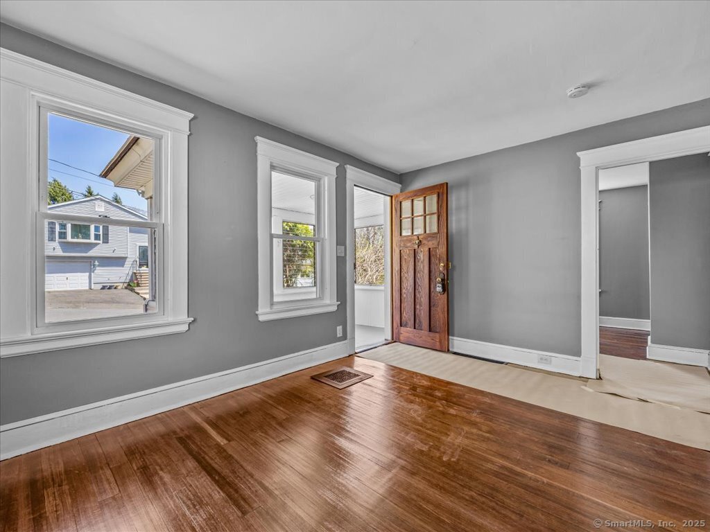 34 Peach Street, Waterbury, Connecticut image 8