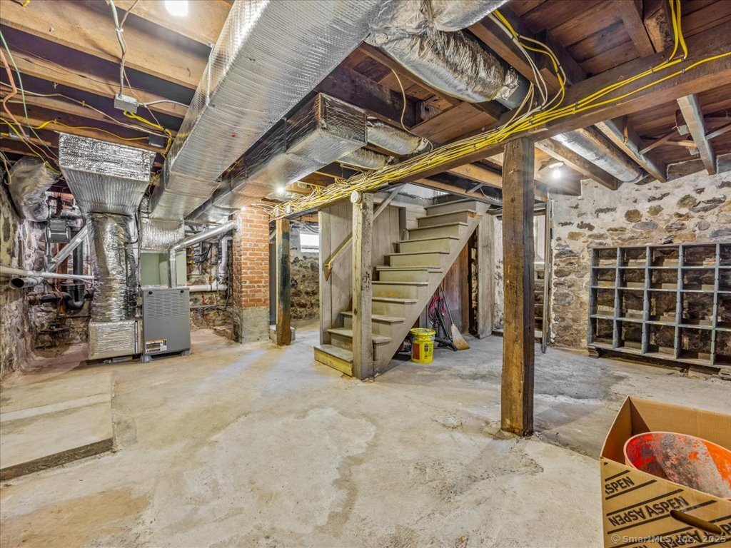 34 Peach Street, Waterbury, Connecticut image 37