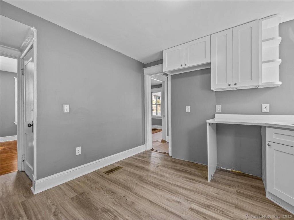 34 Peach Street, Waterbury, Connecticut image 14