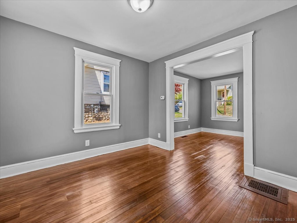 34 Peach Street, Waterbury, Connecticut image 12