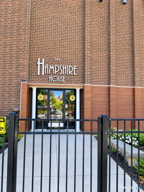 Photo of 393 Laurel Avenue #102, Bridgeport, CT 06605 (MLS # 24205133)