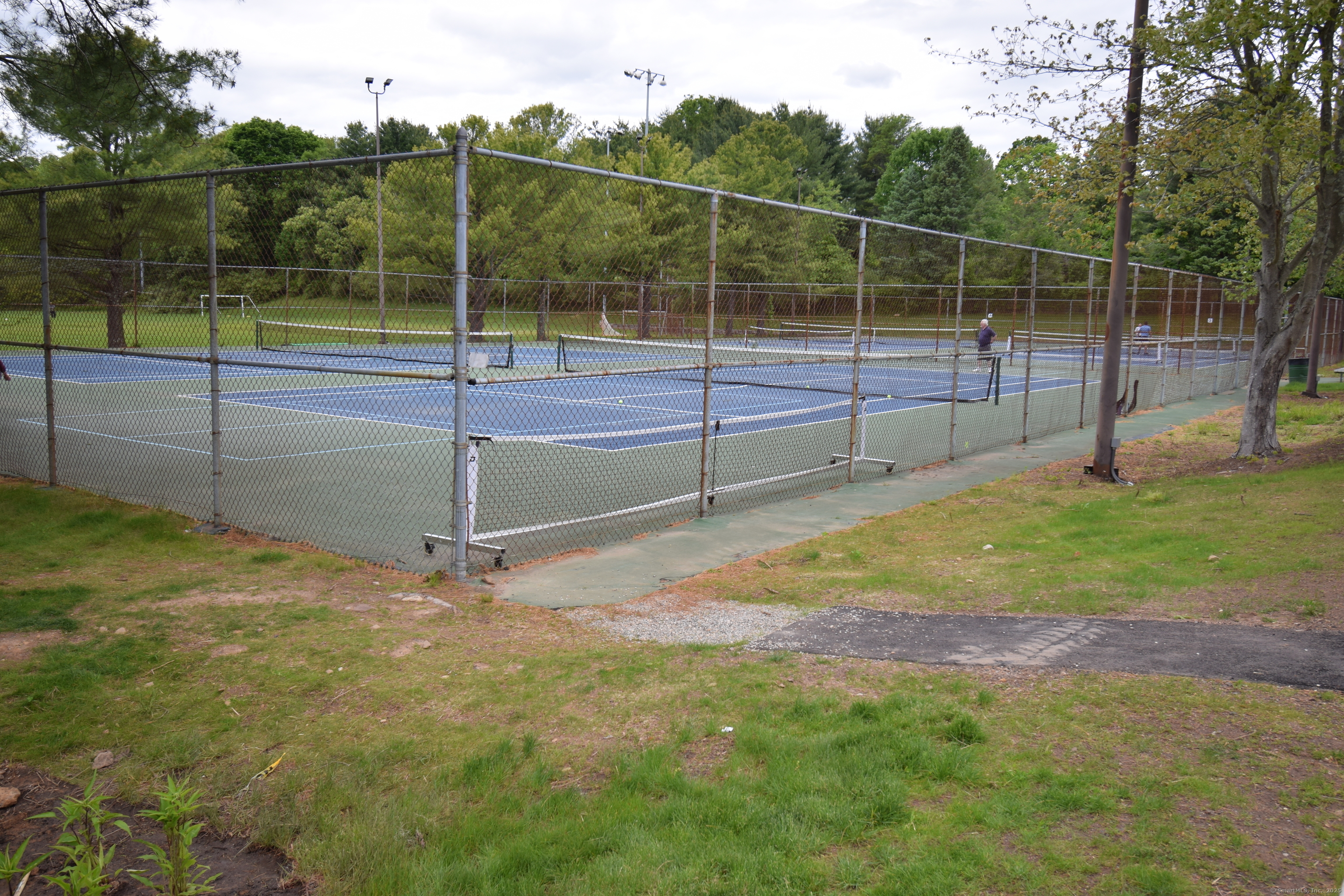 15 Valley Brook Road, Branford, Connecticut image 29