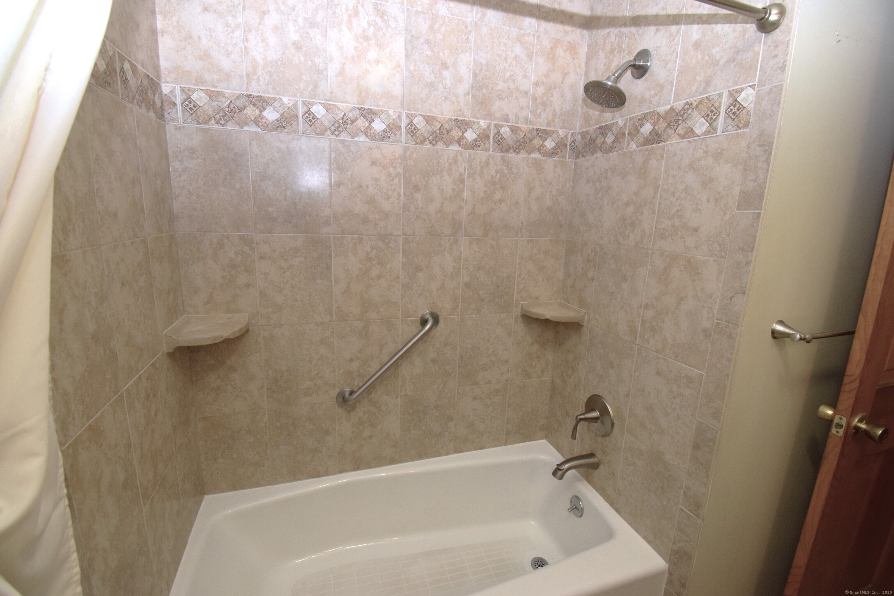 15 Valley Brook Road, Branford, Connecticut image 14