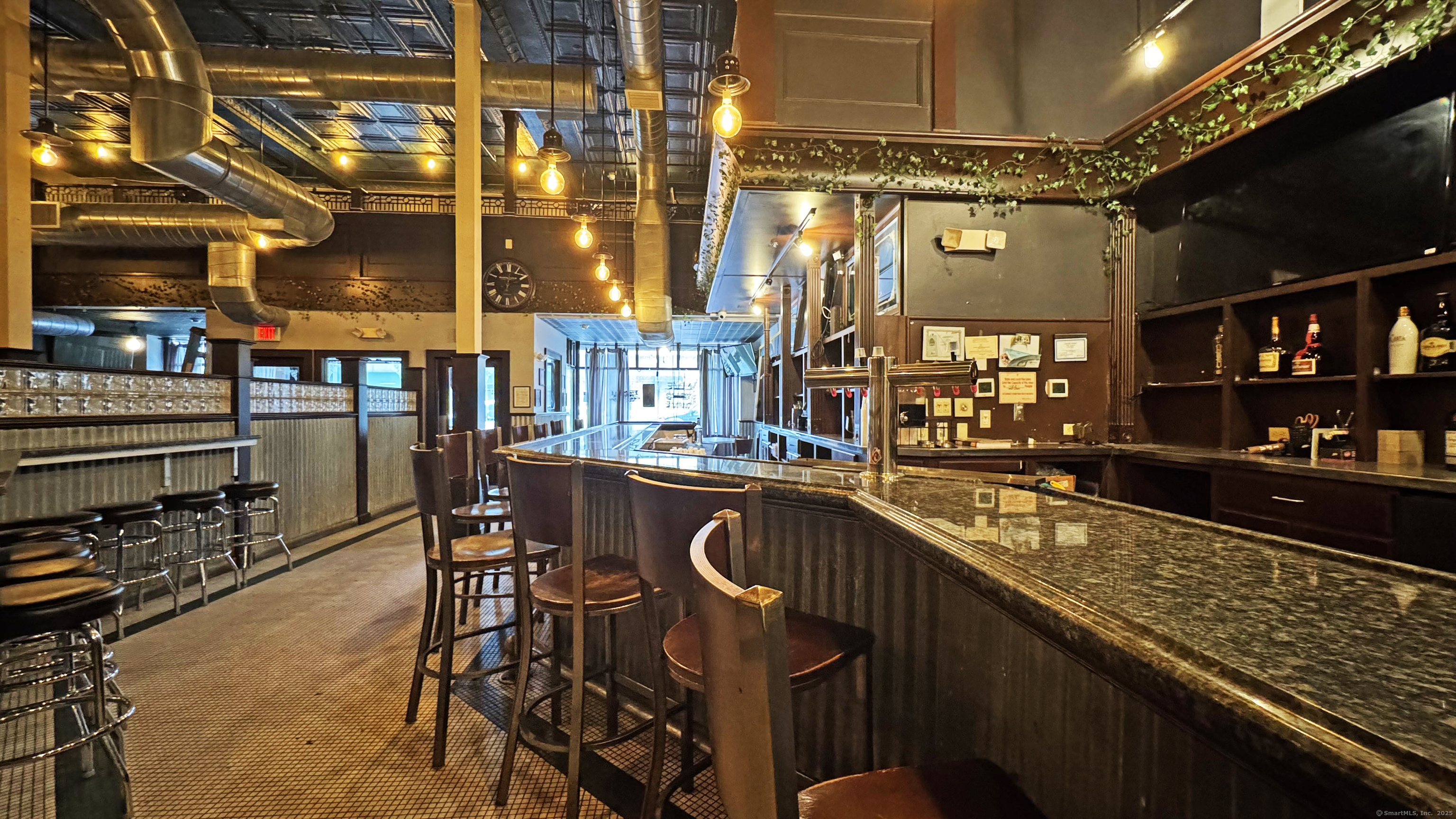 17 Elizabeth Street RESTAURANT