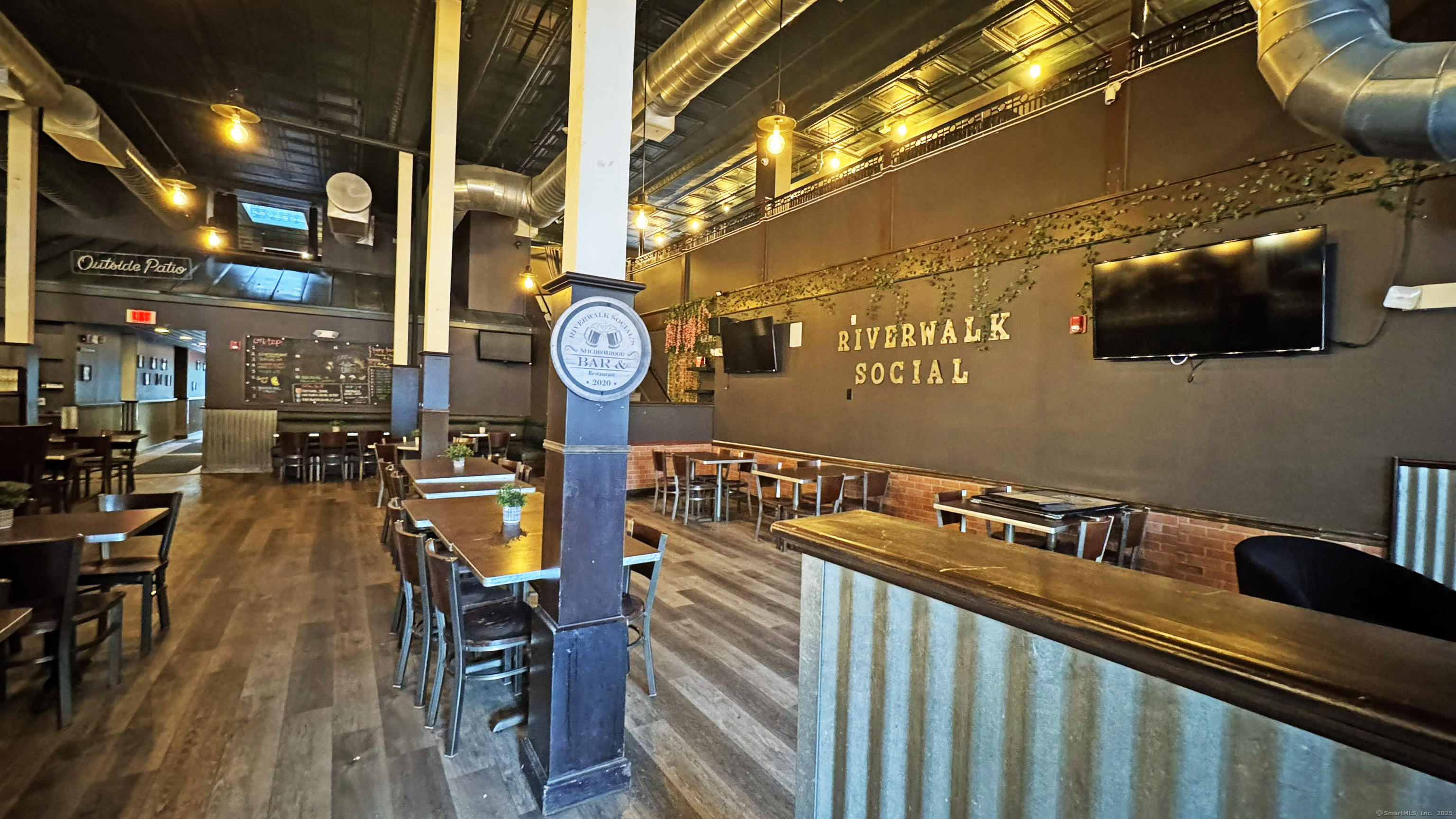 17 Elizabeth Street RESTAURANT