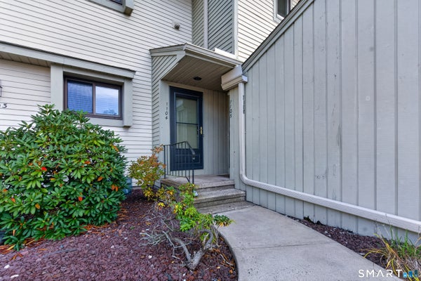 1104 SUMMER HILL DR # 1104, SOUTH WINDSOR, CT 06074 - Image 2ddf175b6f81aee7f13a12e920aa3262/1854889458