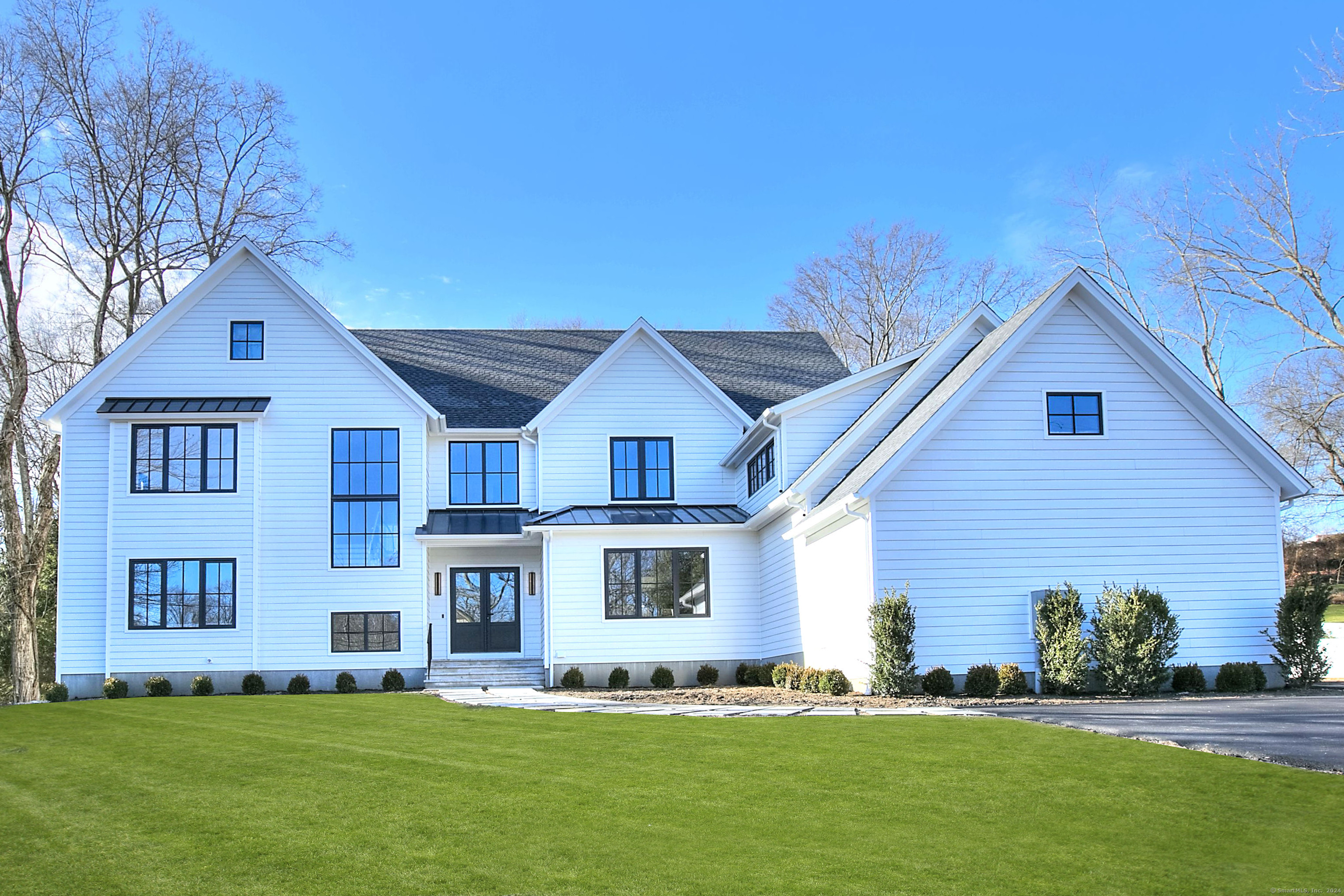 High Point Road, Westport, Connecticut - 6 Bedrooms  
8 Bathrooms  
18 Rooms - 