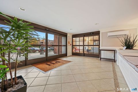 Tiny photo for 4 Putnam Hill #3G, Greenwich, CT 06830 (MLS # 24150369)