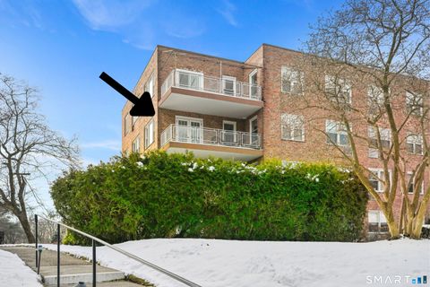 Tiny photo for 4 Putnam Hill #3G, Greenwich, CT 06830 (MLS # 24150369)