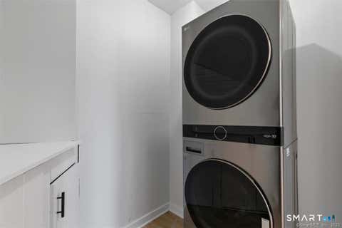 Tiny photo for 19 Willard St Street #FL 3, New Haven, CT 06515 (MLS # 24196046)