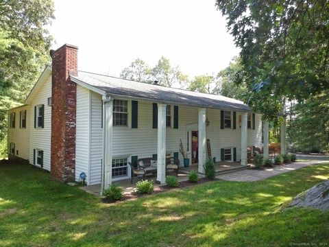 A home in Southbury