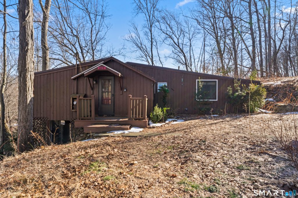 Photo of 683 Berkshire Road, Southbury, CT 06488 (MLS # 24159072)