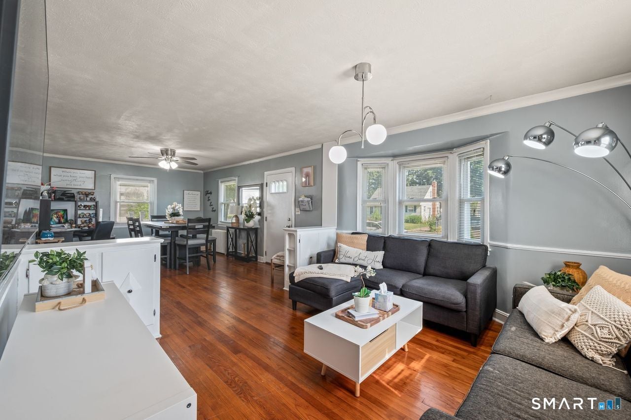 72 Linnmore Drive