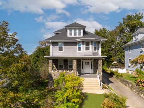 Photo of 18 Wessels Place, Greenwich, CT 06830 (MLS # 24135117)