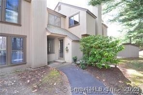 3 Woods Hollow Court 3