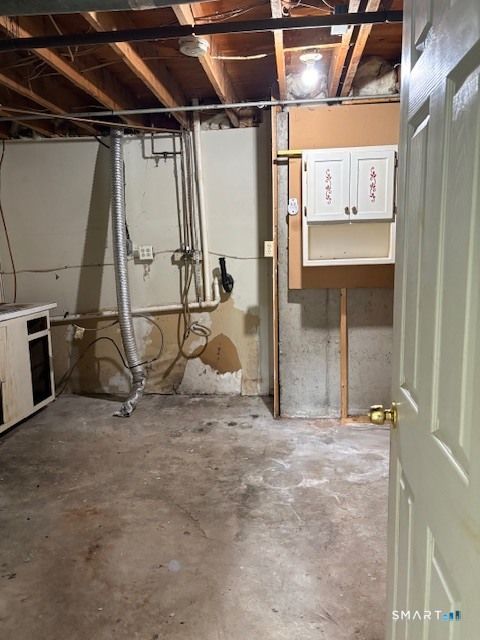 Tiny photo for 203 Thompson Street #E, East Haven, CT 06513 (MLS # 24168256)