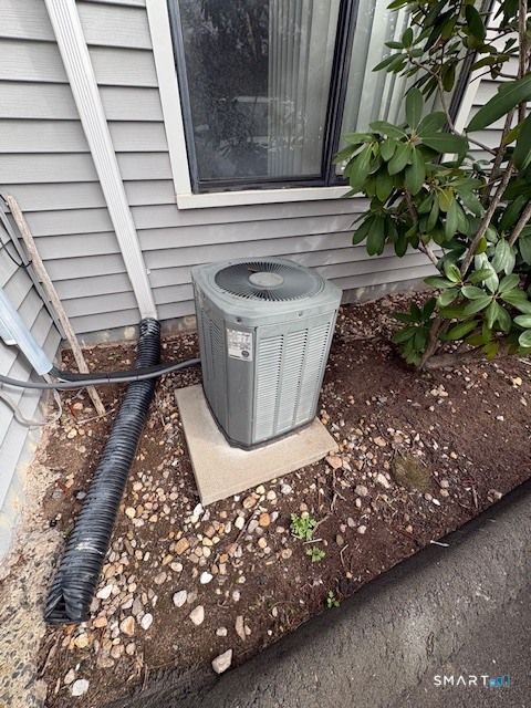 Tiny photo for 203 Thompson Street #E, East Haven, CT 06513 (MLS # 24168256)