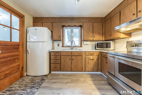 Tiny photo for 190 Chestnut Street, Manchester, CT 06040 (MLS # 24150064)