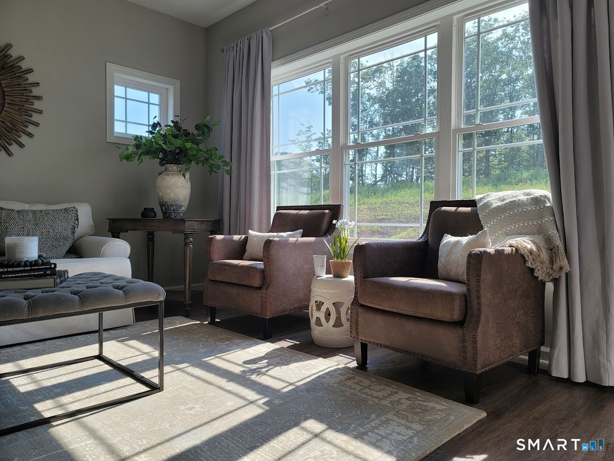 137 Mulholland Way 83