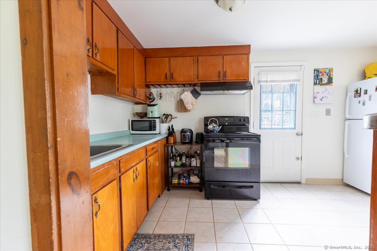 1 White Oak Road D