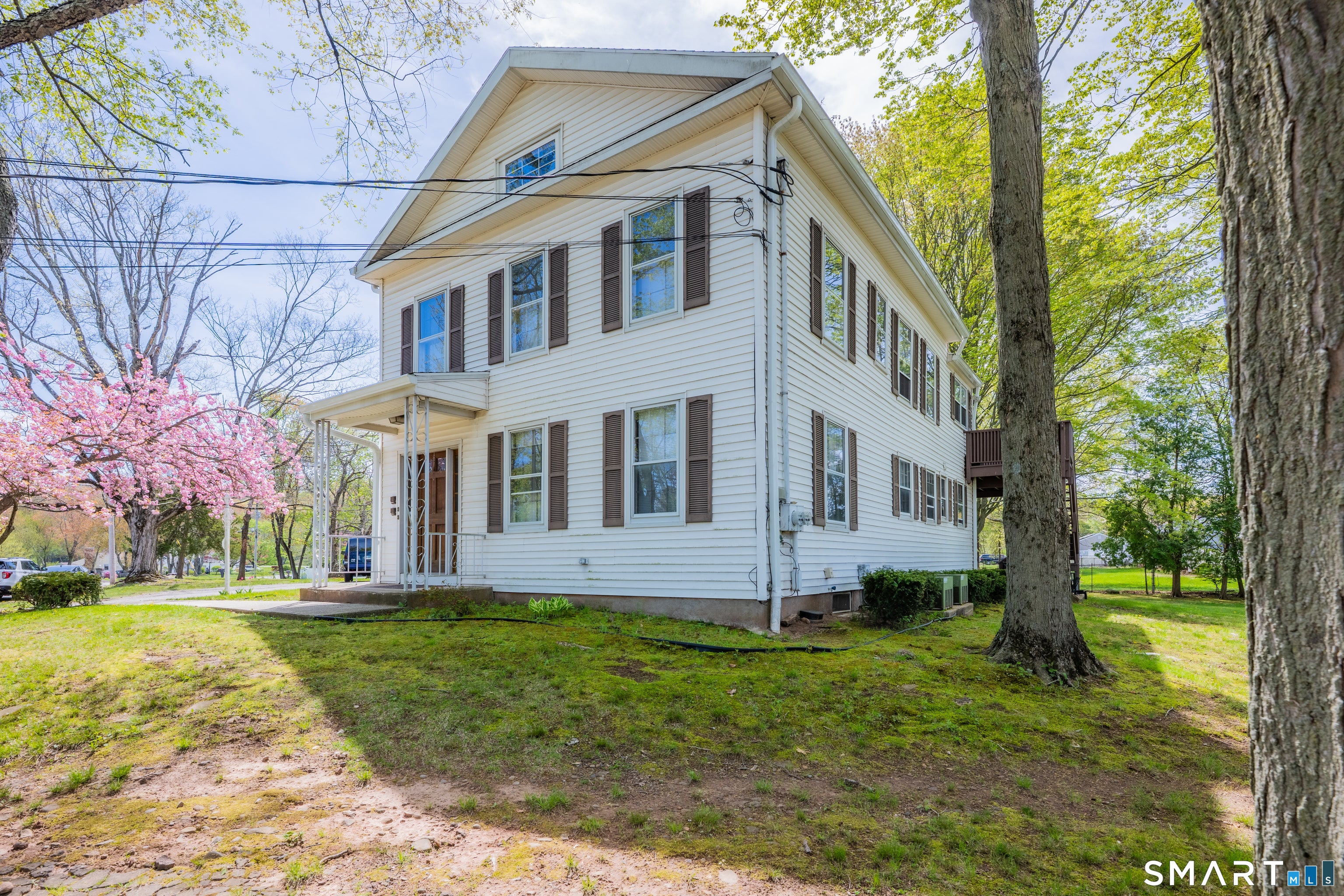 68 Village Street