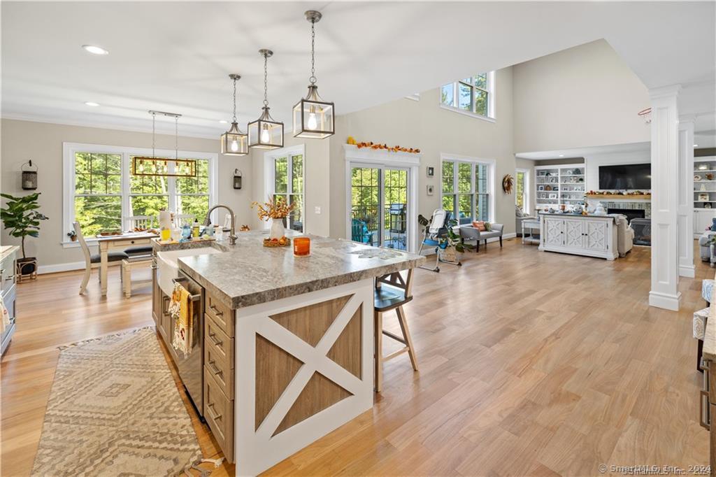 40 Holcomb Street, Simsbury, Connecticut image 6