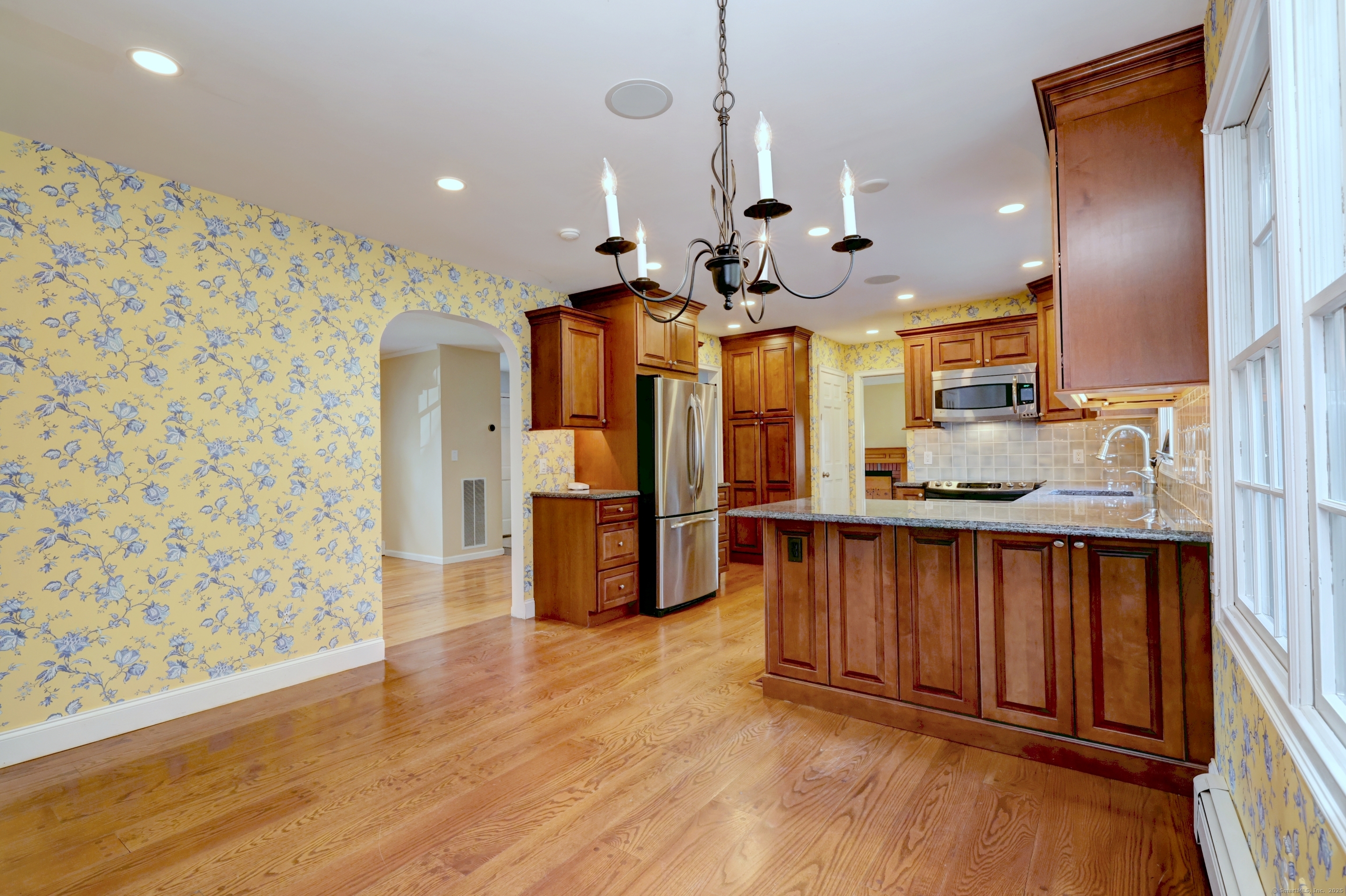 16 Blackberry Road, Trumbull, Connecticut image 14