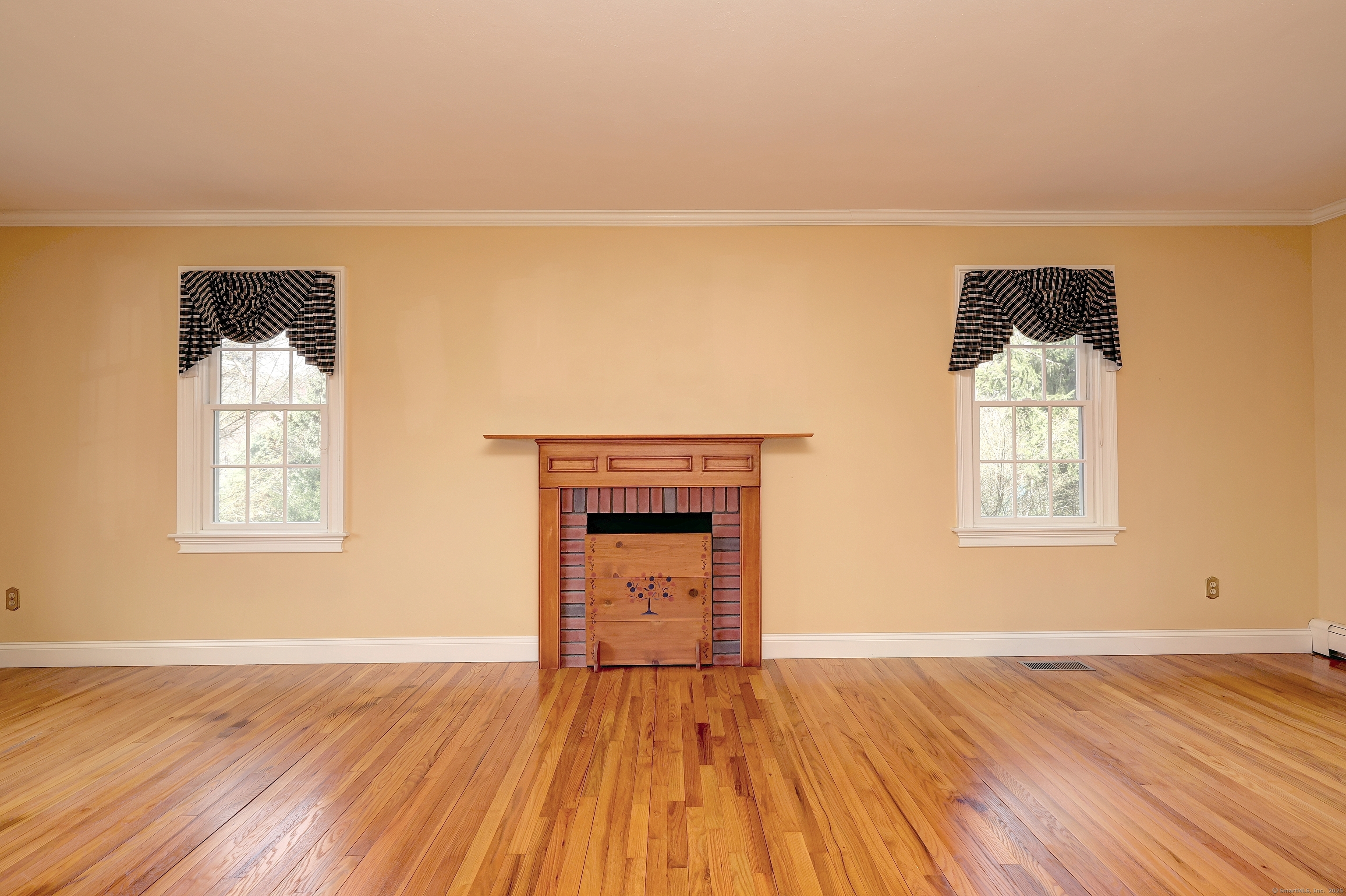16 Blackberry Road, Trumbull, Connecticut image 4