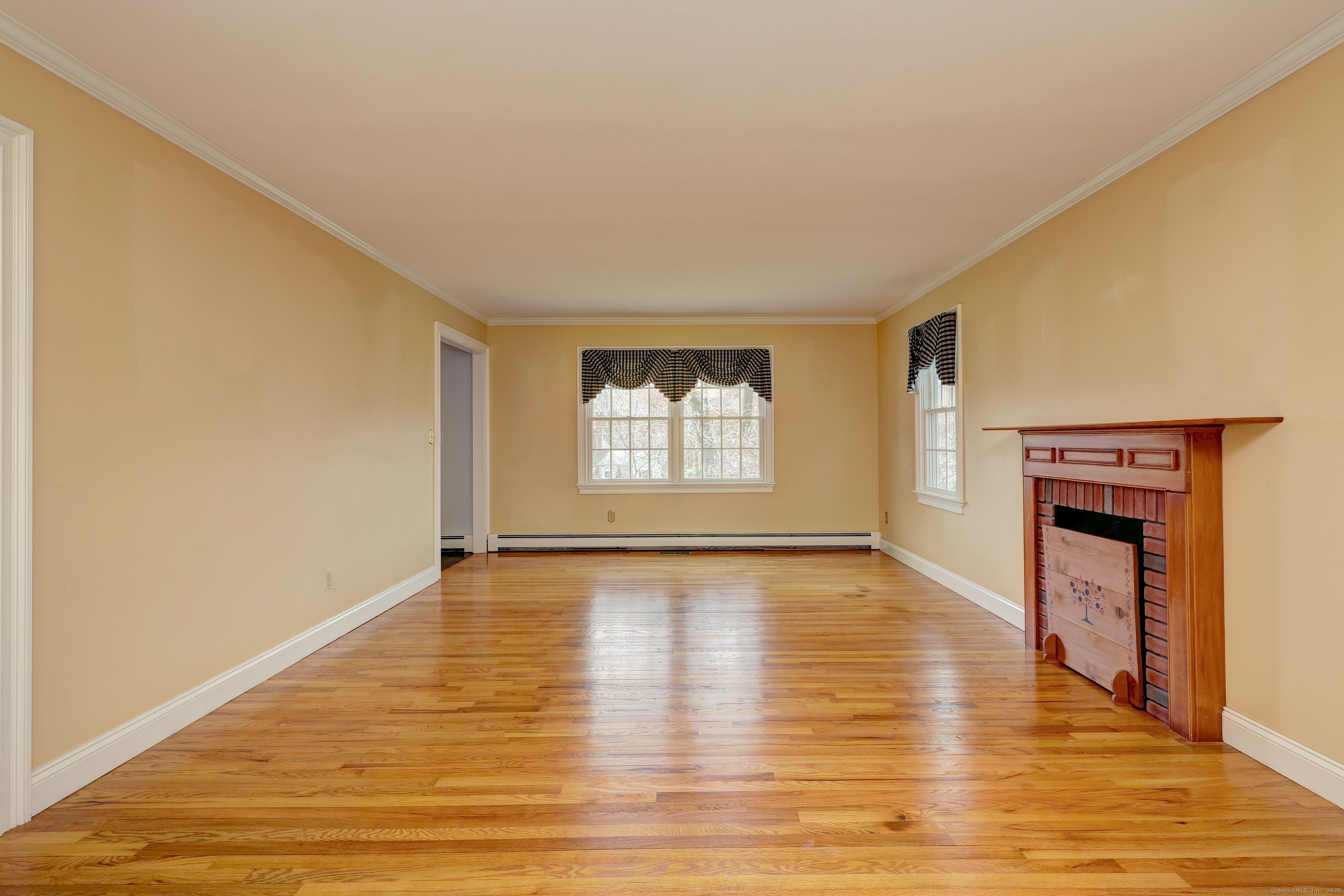 16 Blackberry Road, Trumbull, Connecticut image 5