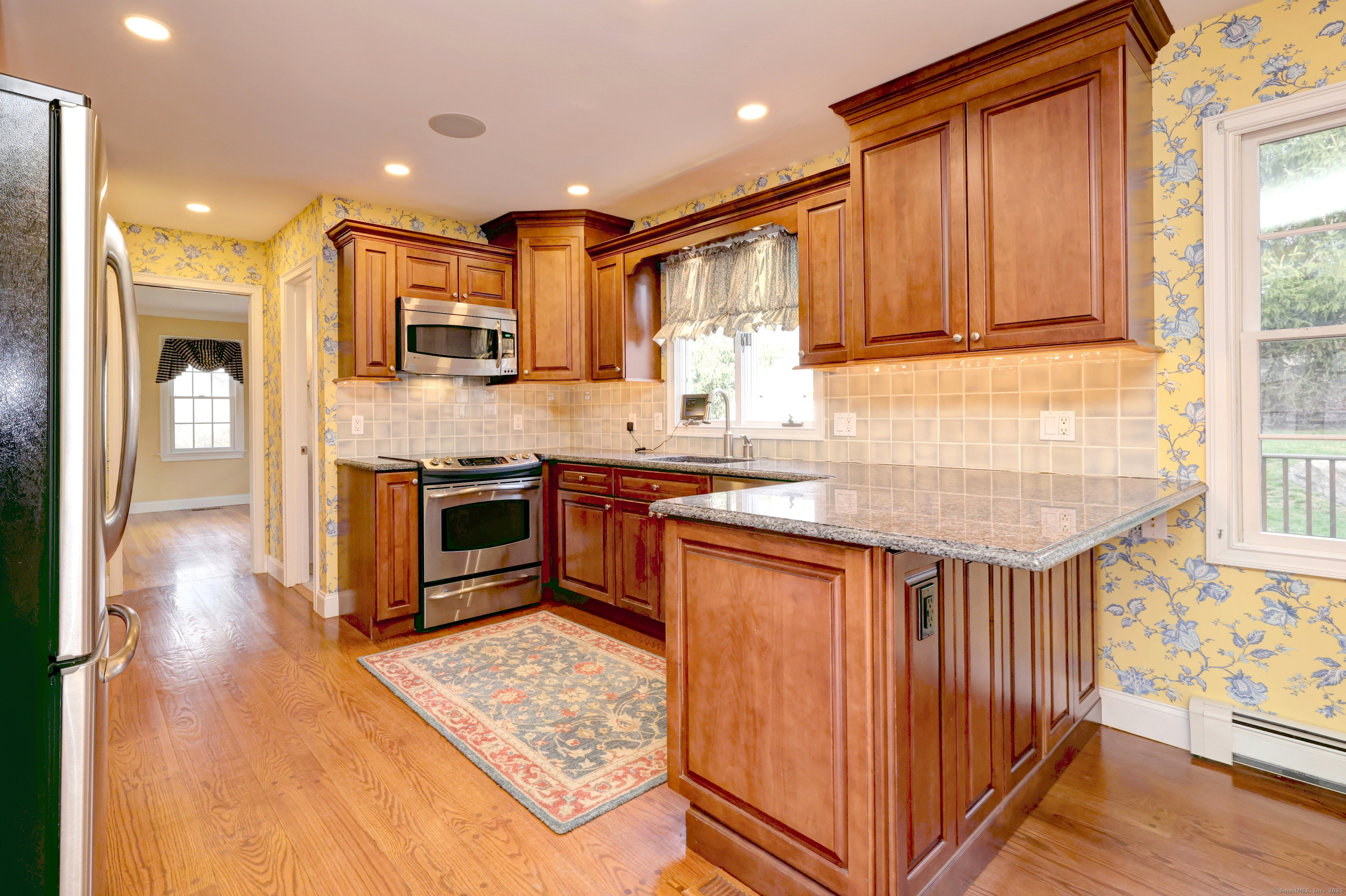 16 Blackberry Road, Trumbull, Connecticut image 10