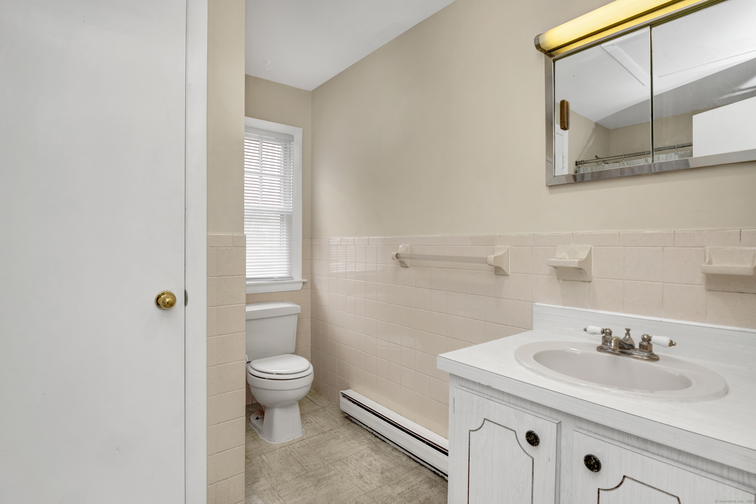 467 Burton Road, Beacon Falls, Connecticut image 21