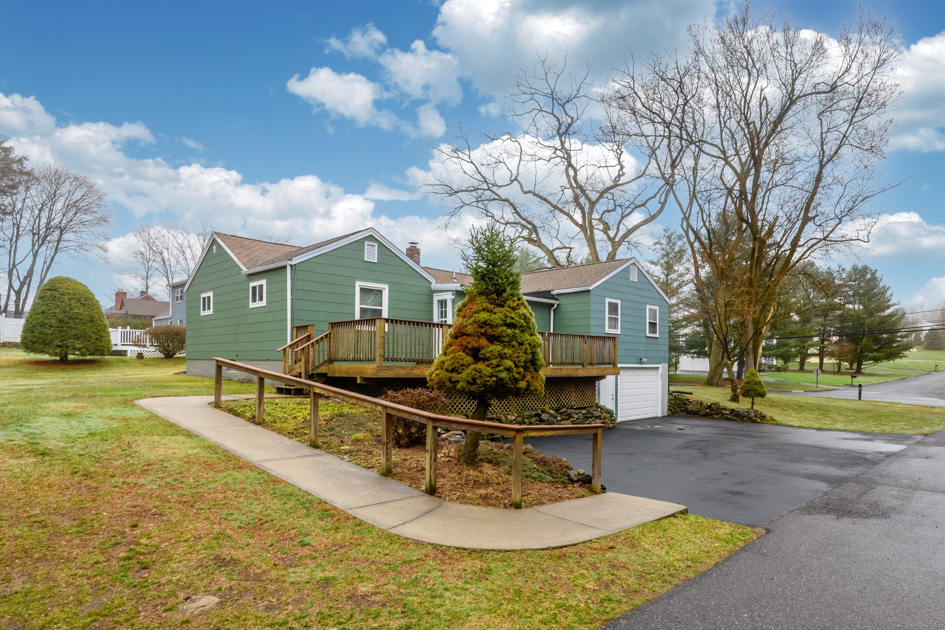 467 Burton Road, Beacon Falls, Connecticut image 1