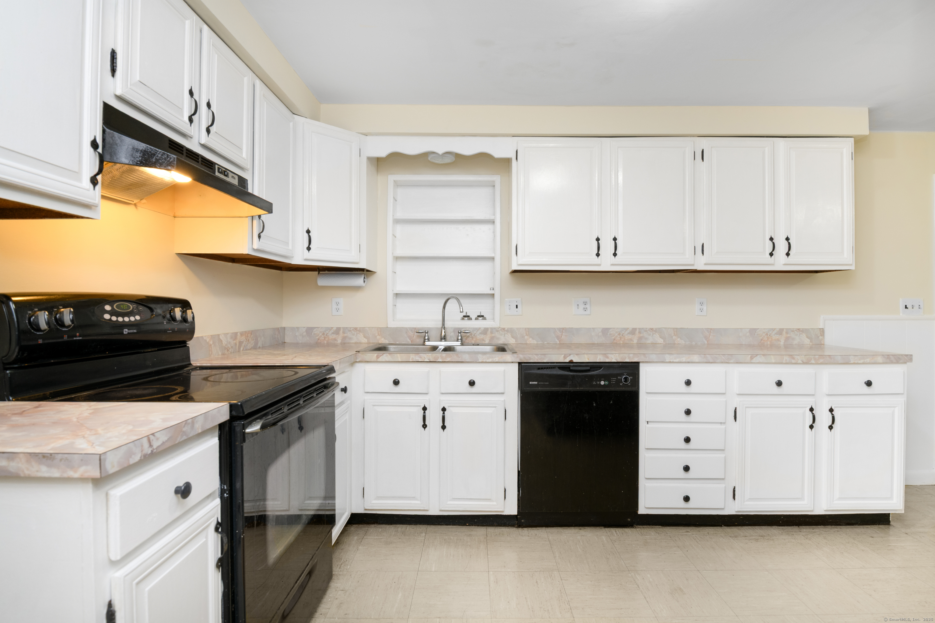 467 Burton Road, Beacon Falls, Connecticut image 7