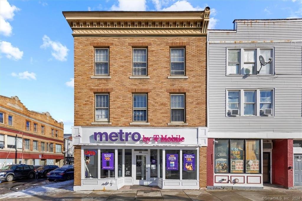 668 Main Street
