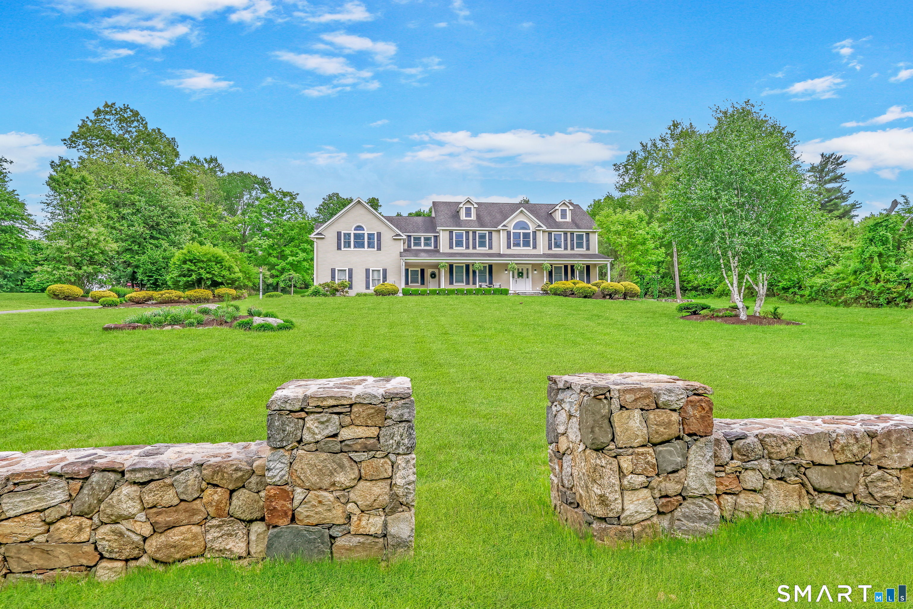 40 Ball Pond Road East