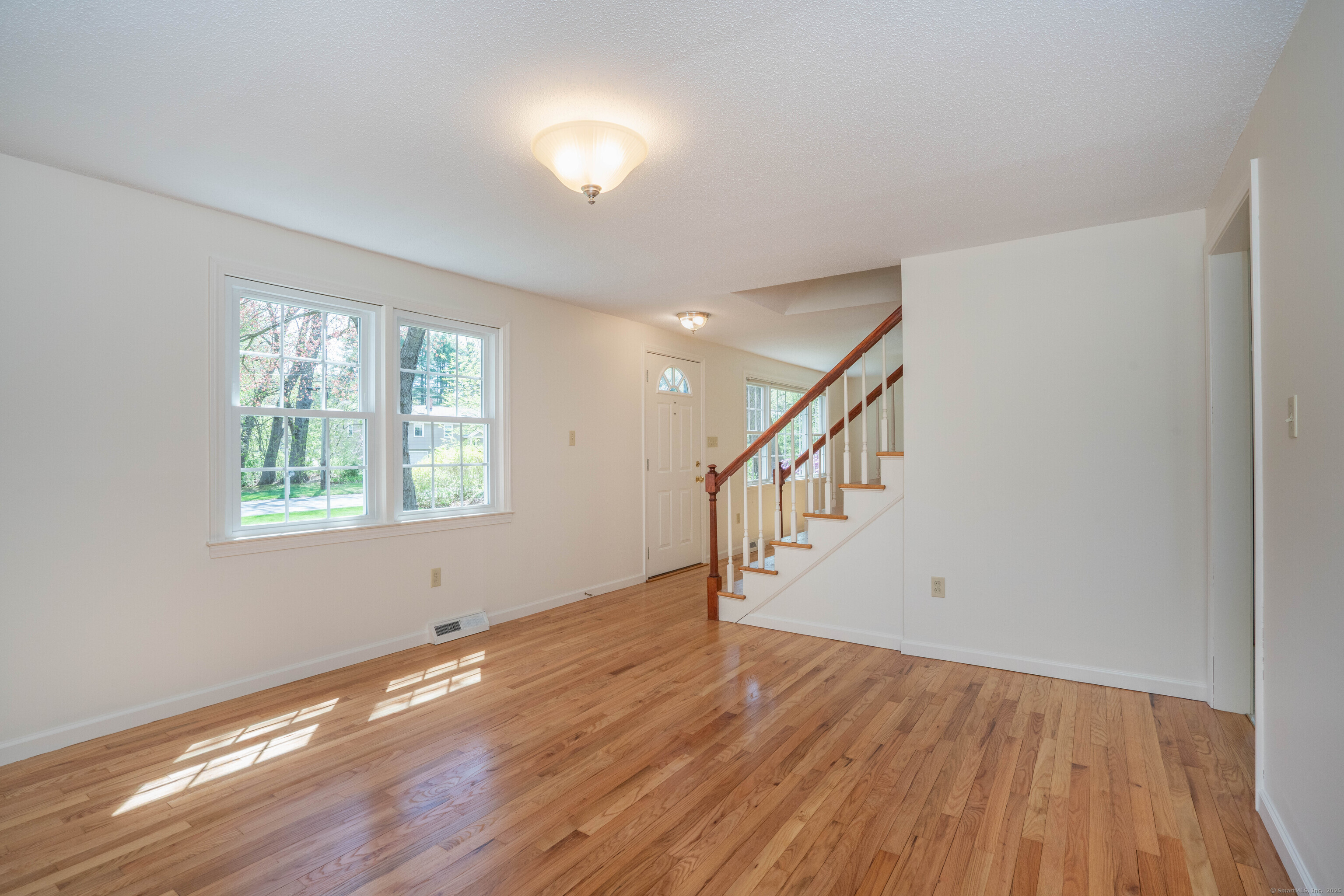 61 Simsbury Manor Drive, Simsbury, Connecticut image 9