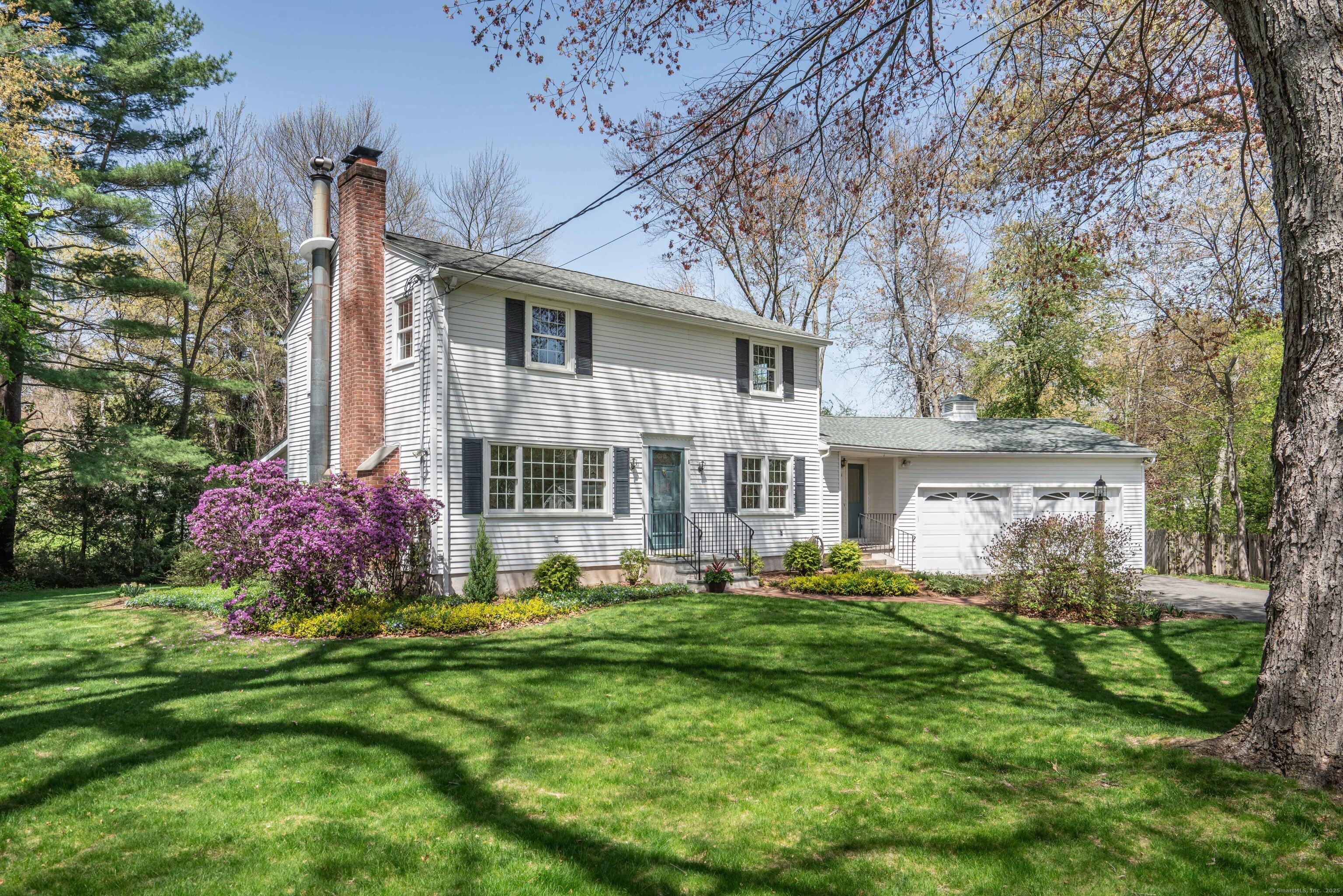 61 Simsbury Manor Drive, Simsbury, Connecticut image 2
